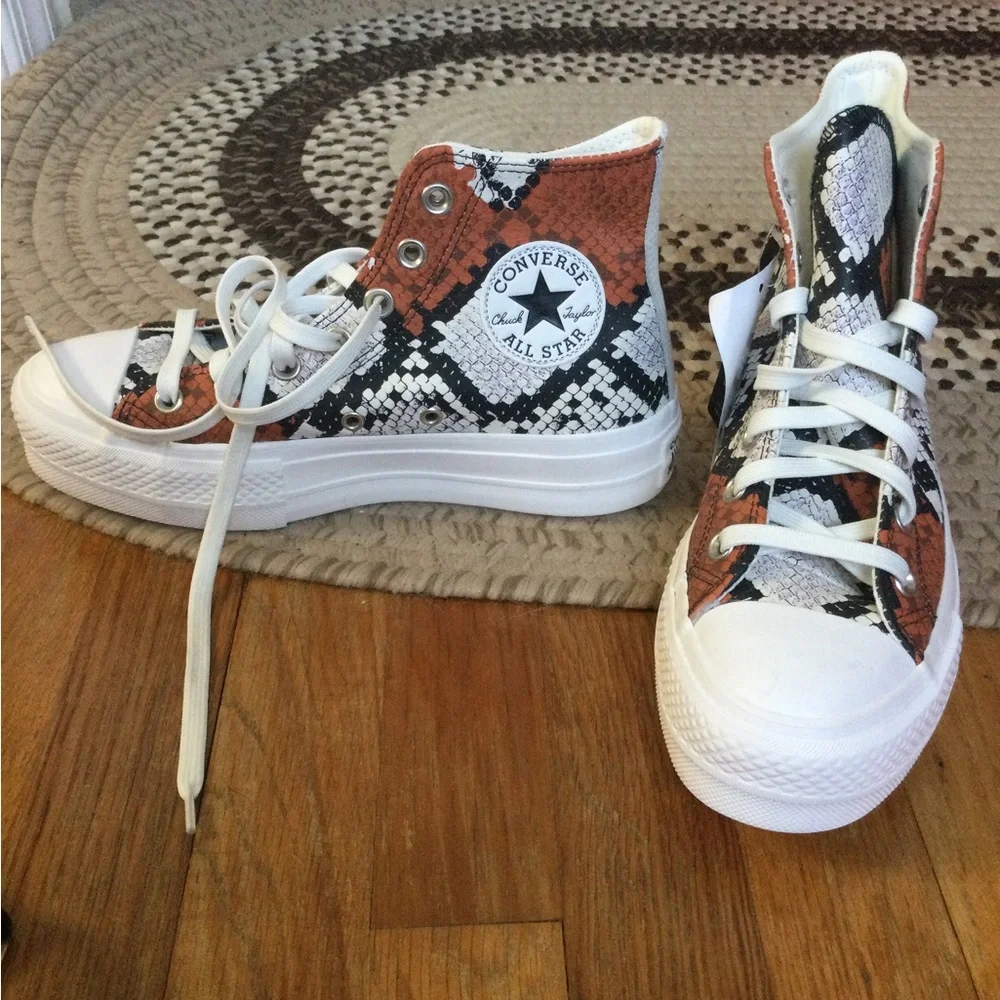 Converse leather CTAS lifts